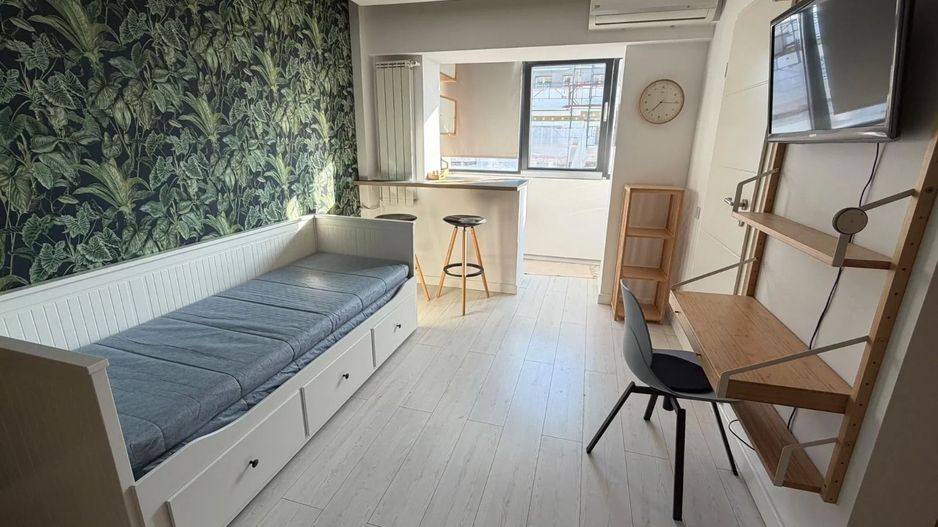GARSONIERA MOBILATA MODERN, BUCATARIE INCHISA, BLOC REABILITAT, METROU - Poză 3