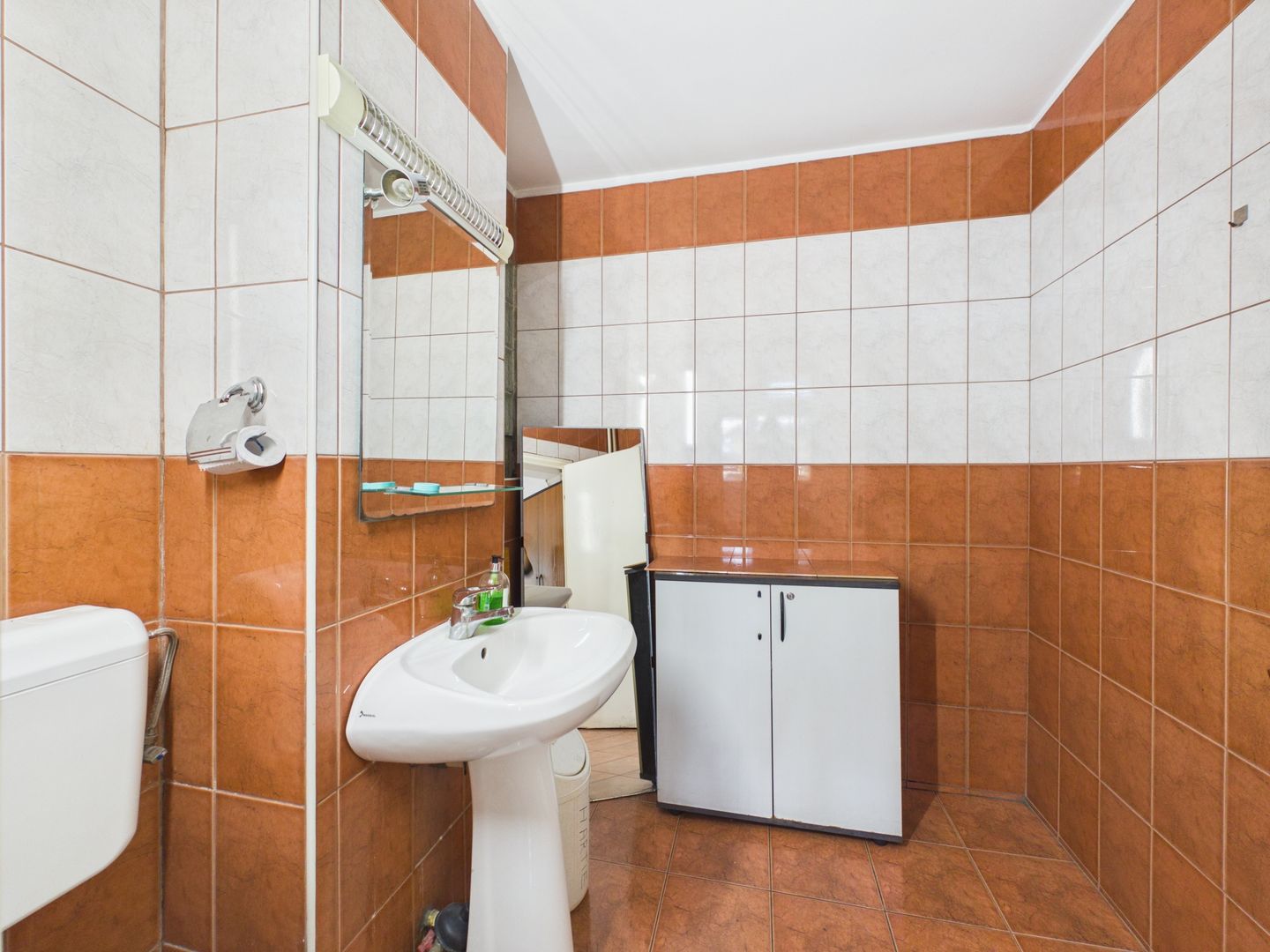 Apartament cu 2 camere de vanzare, Sura Mare - Metrou Eroii Revolutiei - Poză 10