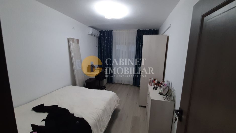 Zimbru - 2 Camere Decomandat - Etaj Intermediar - Bloc 1978 - Renovat - Poză 1