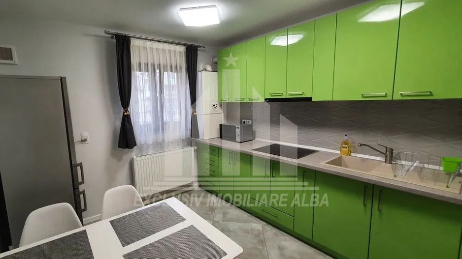 Inchiriez apartament 2 camere zona Cetate - Poză 3