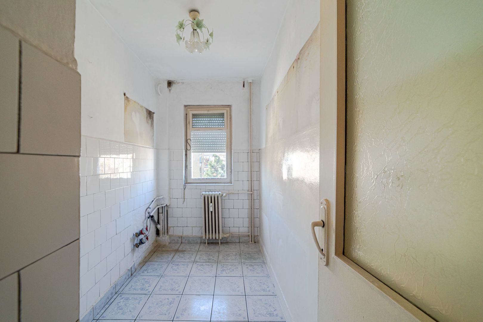 Apartament 2 camere într-o zonă liniștită - Poză 3