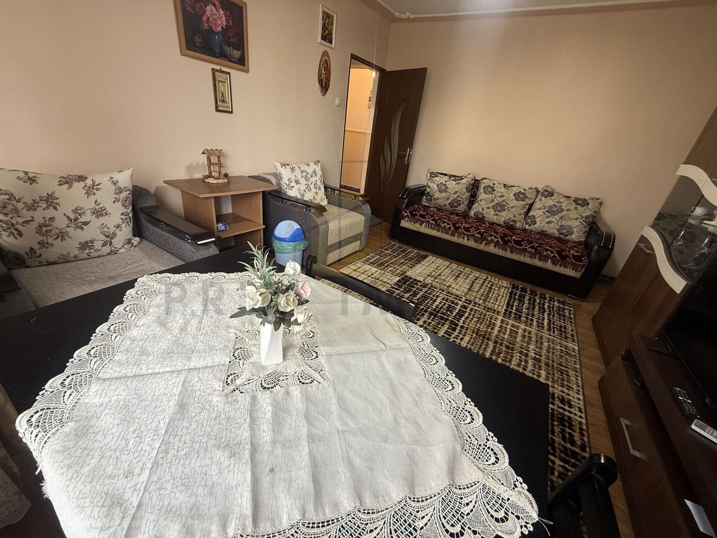 4 camere Decomandat Dacia, etaj intermediar, 1980 - Poză 3