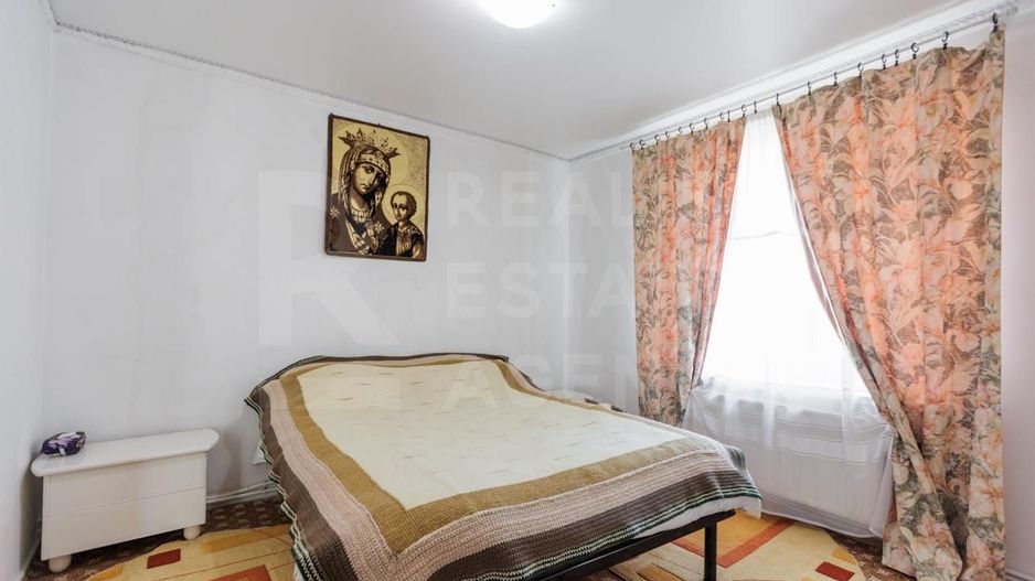 Vânzare, casă, 2 nivele, strada Traian, r-ul Ialoveni. - Poză 9