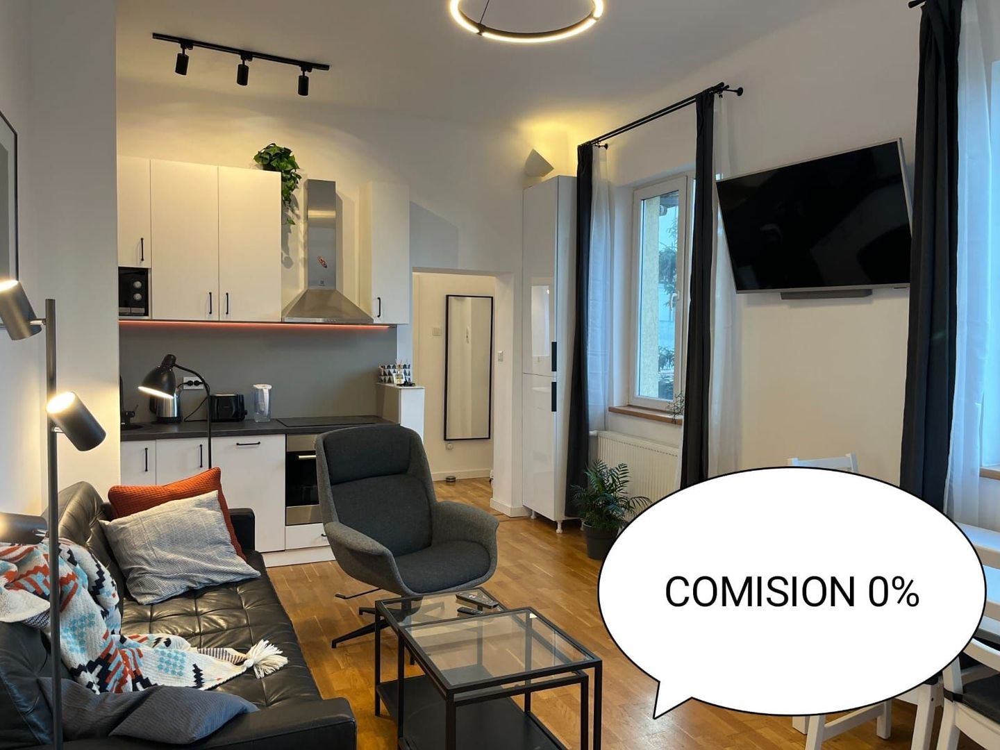 Apartament  3 camere, Centru Zona P-ta Muzeului Comision 0% - Poză 1