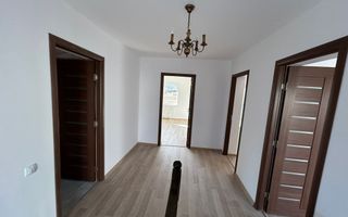 Duplex de vânzare | 4 camere | 160 mpu | Curte 370 mp | Cisnădie - Poză 8