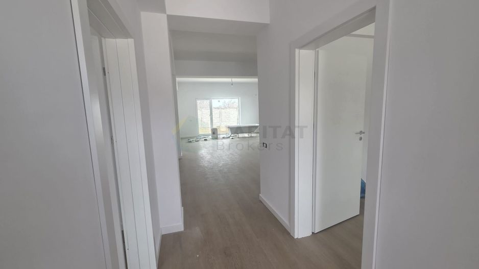 Casă individuală  – Tunari | 130 mp construiți,  teren 396 mp - Poză 2