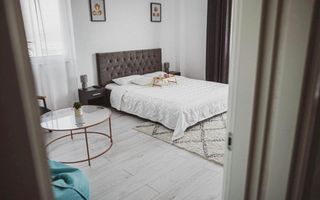 Apartament modern cu 1 camera - vedere spre lac, Valea Lupului - 400€ - Poză 1