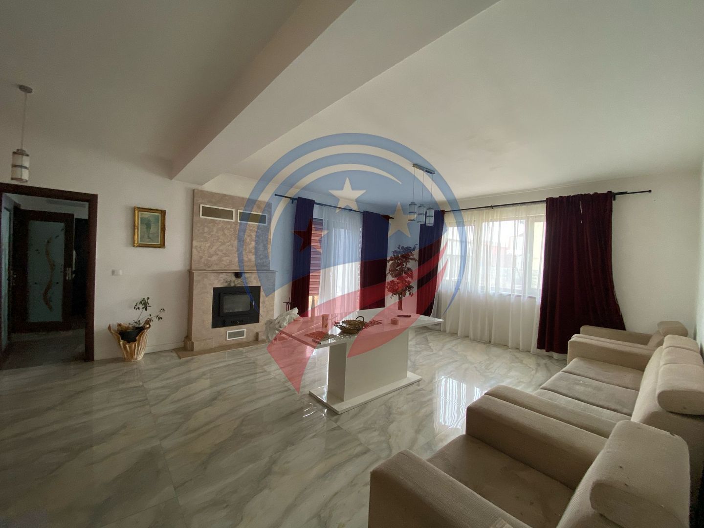 VILA DEOSEBITA ZONA AEROPORT 600 MP TEREN - Poză 2