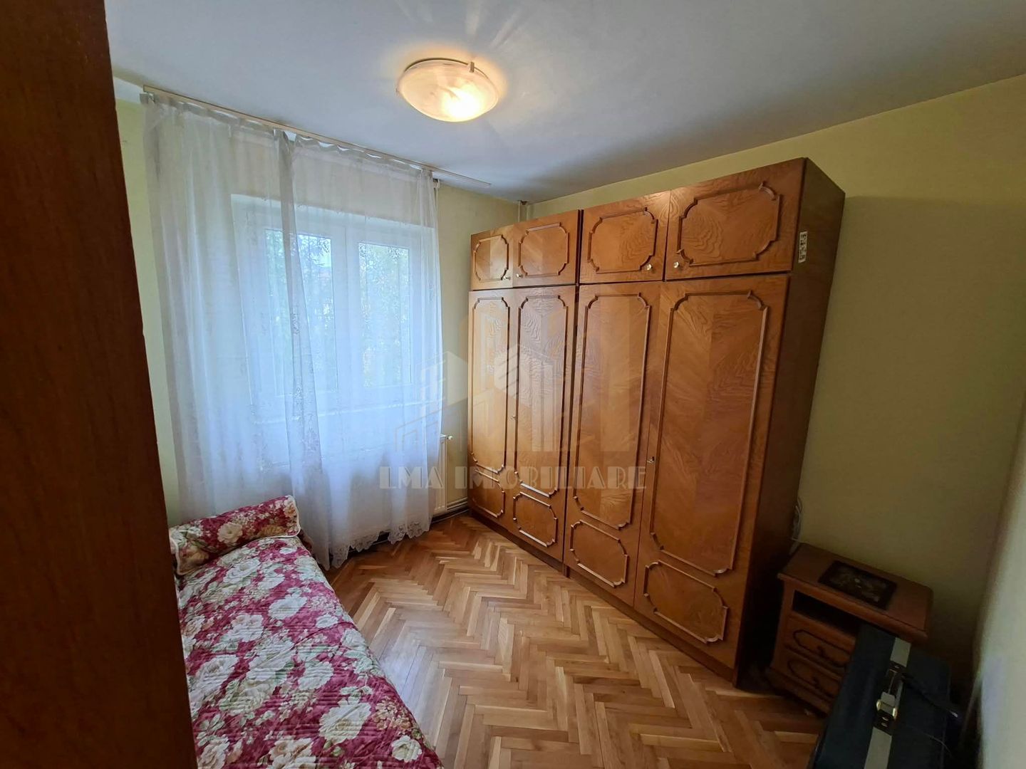 Apartament 3 camere semidecomandat Barbu Lautaru Brasov - Poză 13