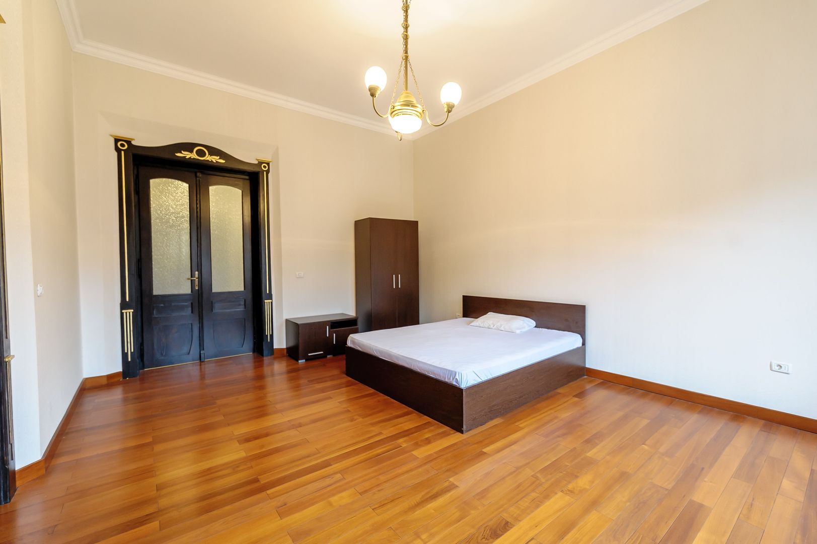 Apartament deosebit cu 4 camere, strada Cloșca - Poză 6