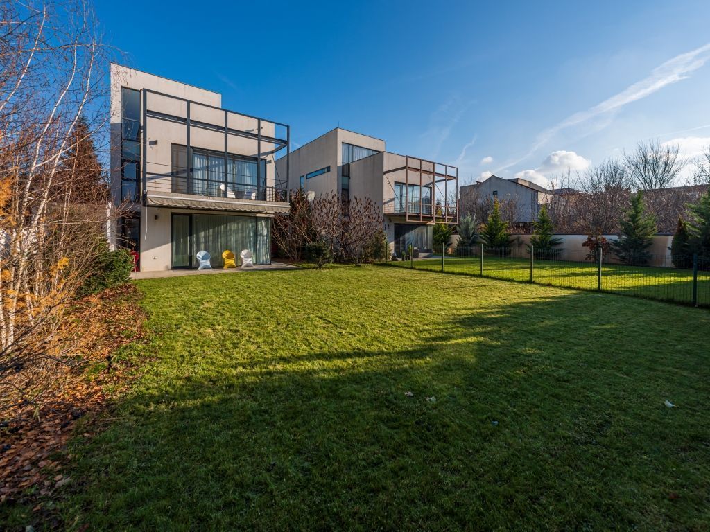 Modern villa | 6 rooms | Iancu Nicolae - Poză 4
