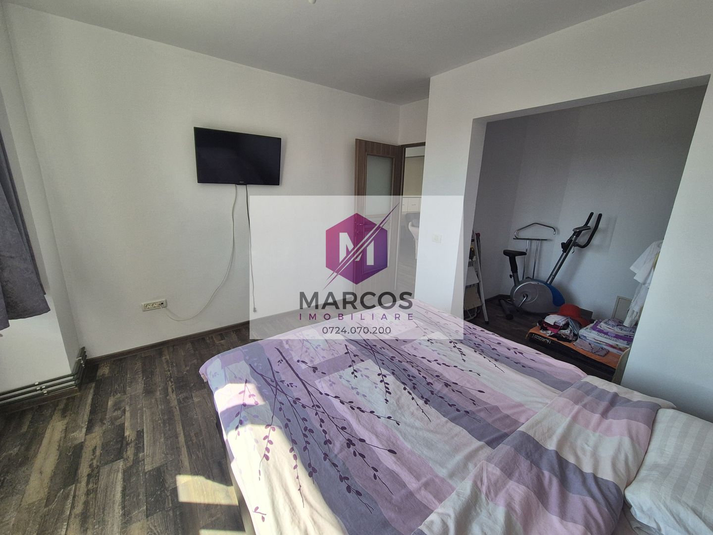 Vand apartament in centru - Poză 8