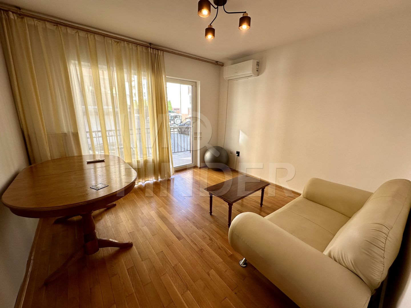 Inchiriere apartament 4 camere Andrei Muresanu Sud, garaj - Poză 9