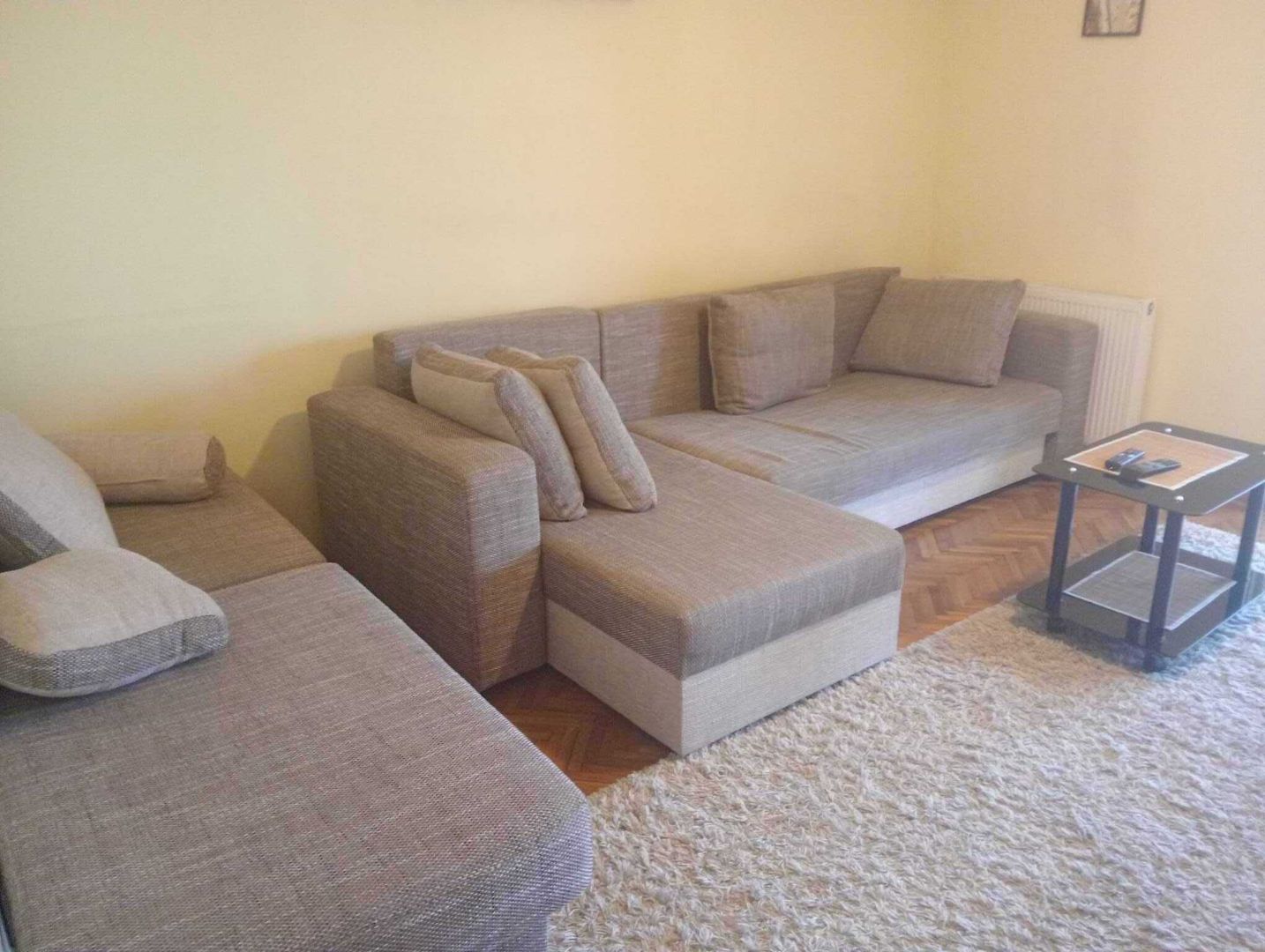 Apartament- 1 camera - ideal pentru investitie - Zona Circumvalatiunii - Poză 1