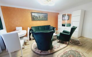 Apartament cu 3 camere decomandate, Centru - Poză 2