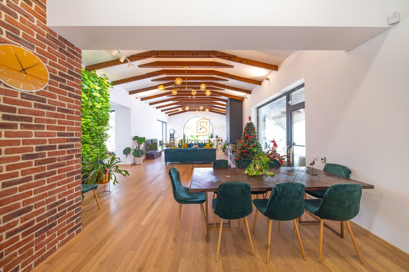 Resedinta spectaculoasa  – Vila exclusivista deschidere directa la lac - Poză 6