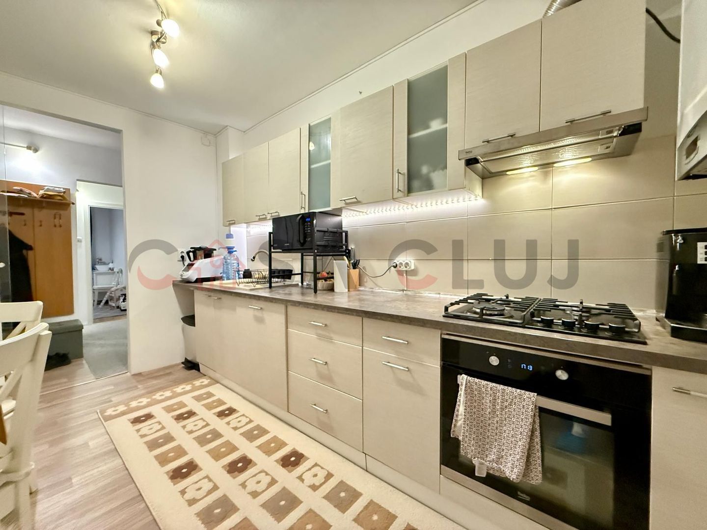 3 camere, etaj intermediar, la cheie, Zorilor!! - Poză 3