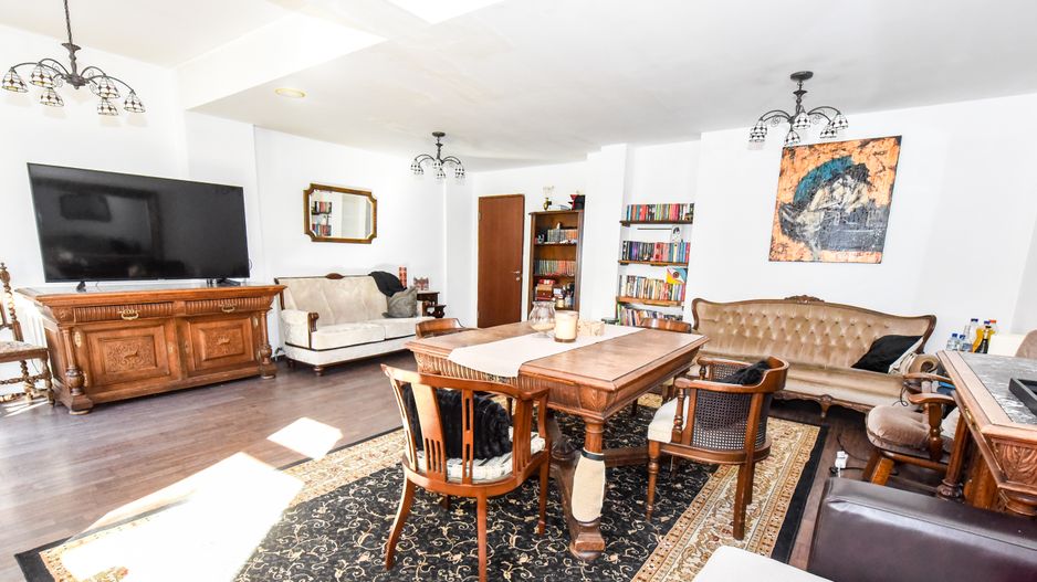 Hotel glamour si restaurant, in inima statiunii Predeal - Poză 10