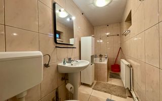 Casă parter 123 mp, complet renovată, curte generoasă, teren 400 mp - Giulesti - Poză 28