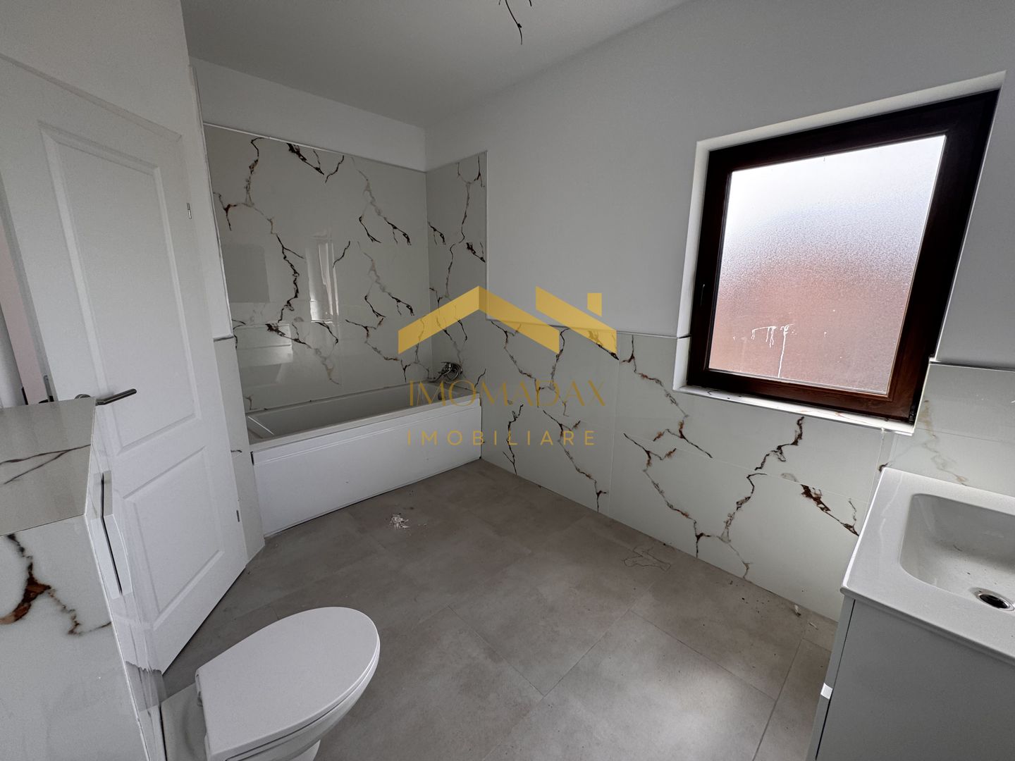 Utvin-4 camere-Predare la Cheie - Poză 7