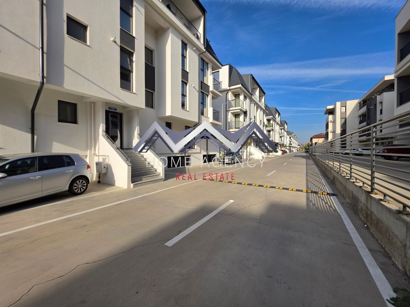 Apartament 2 camere Otopeni central - Poză 1