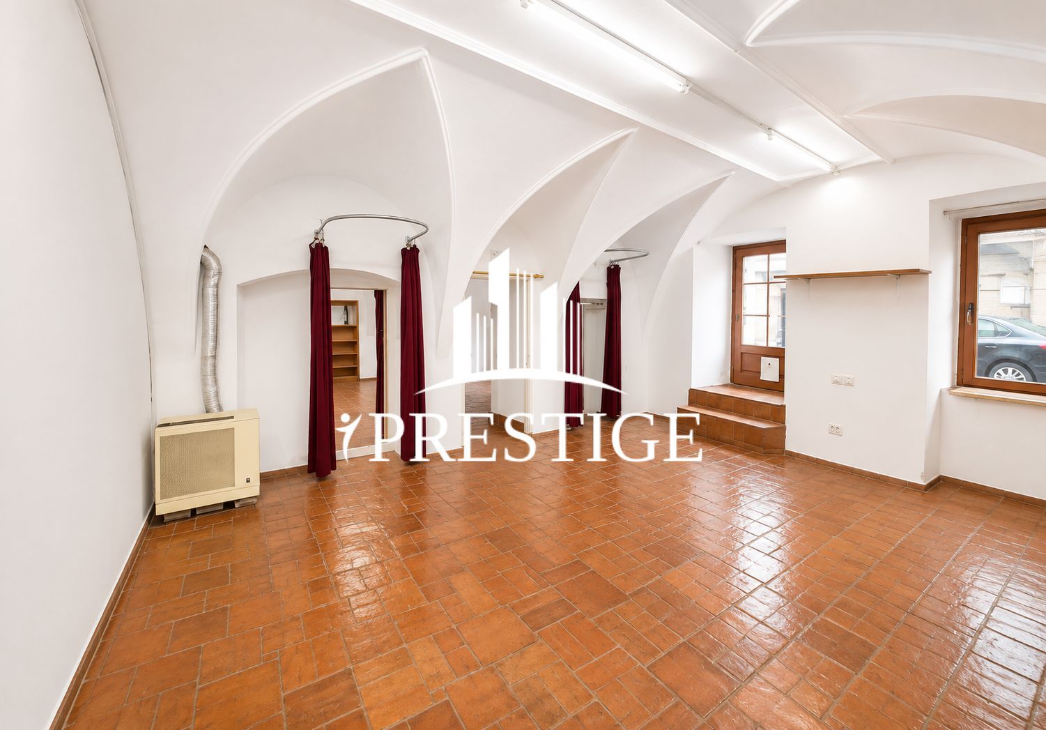 SPAȚIU COMERCIAL 60 MP | VITRINĂ LA STRADĂ | ULTRACENTRAL - Poză 2