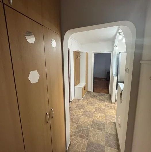 AP. 2 CAMERE RAHOVA, LOC PARCARE, MOBILAT MODERN, BLOC REABILITAT - Poză 7