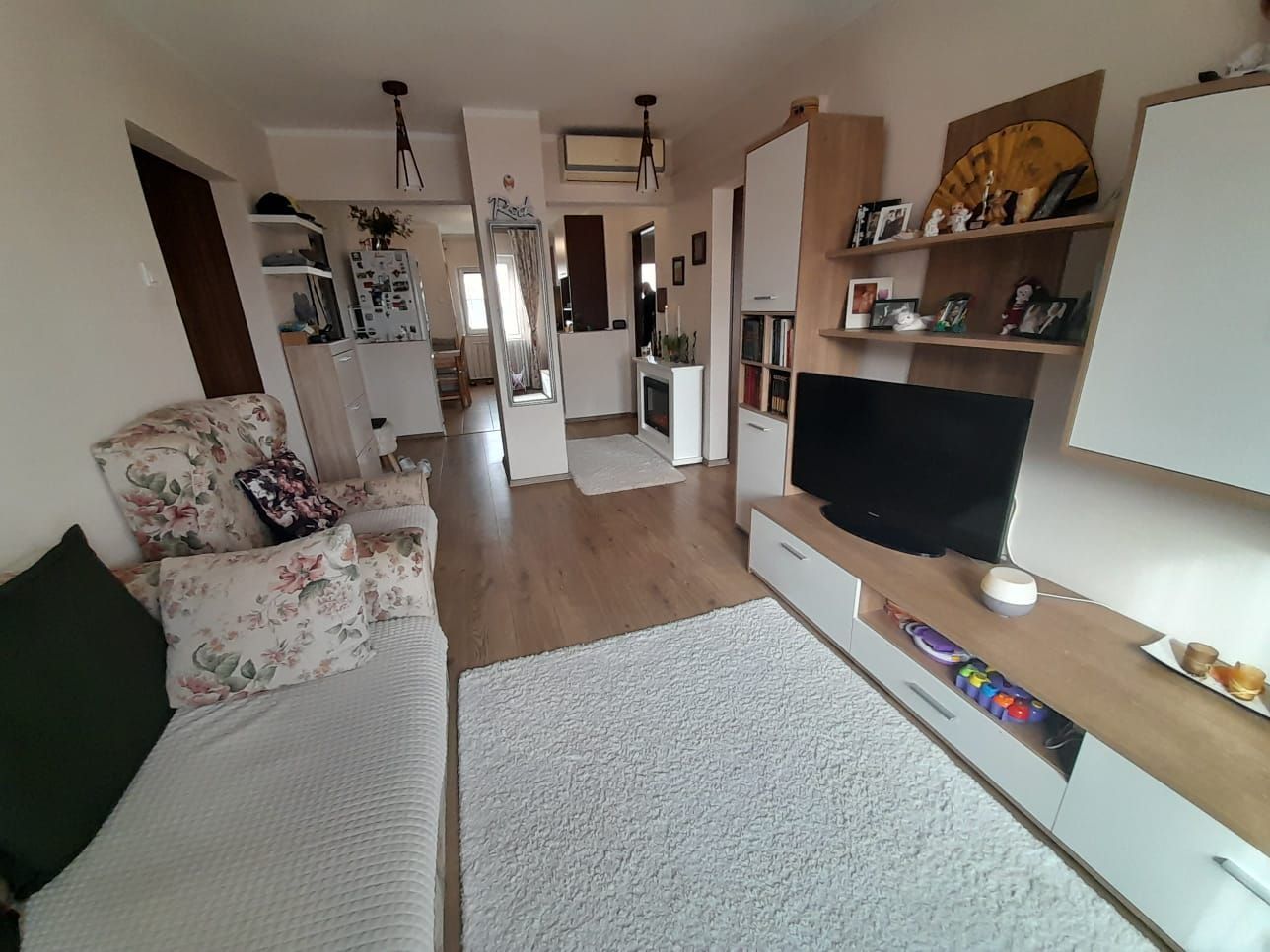 Apartament spatios cu patru camere zona -Bucovina - Poză 2
