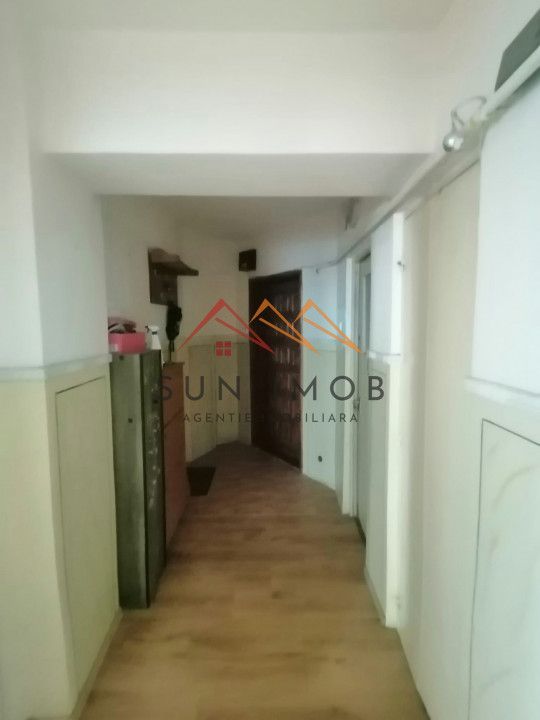 Apartament 3 camere, ultracentral, 1990, 2 bai, 2 balcoane, 74 mp utili - Poză 13