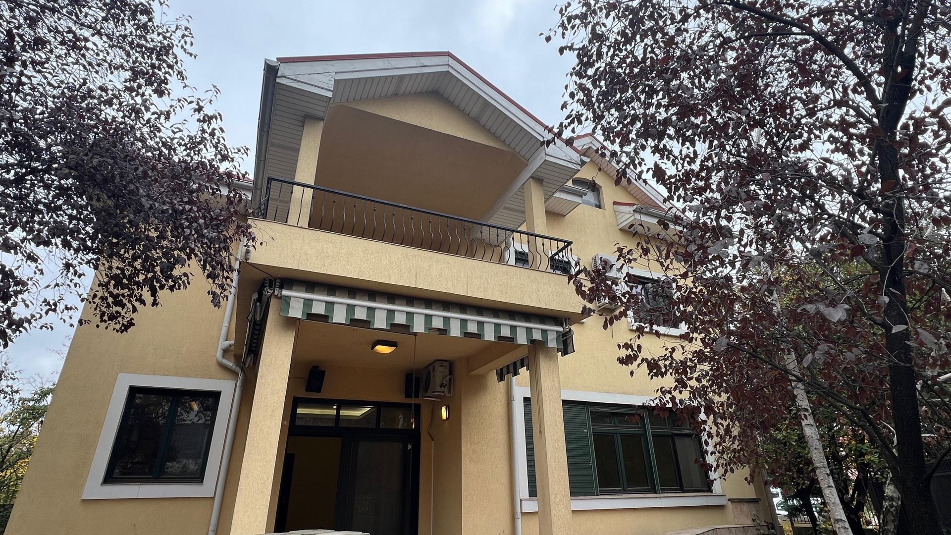 Vila cu teren 652 mp | Romatsa - Poză 3