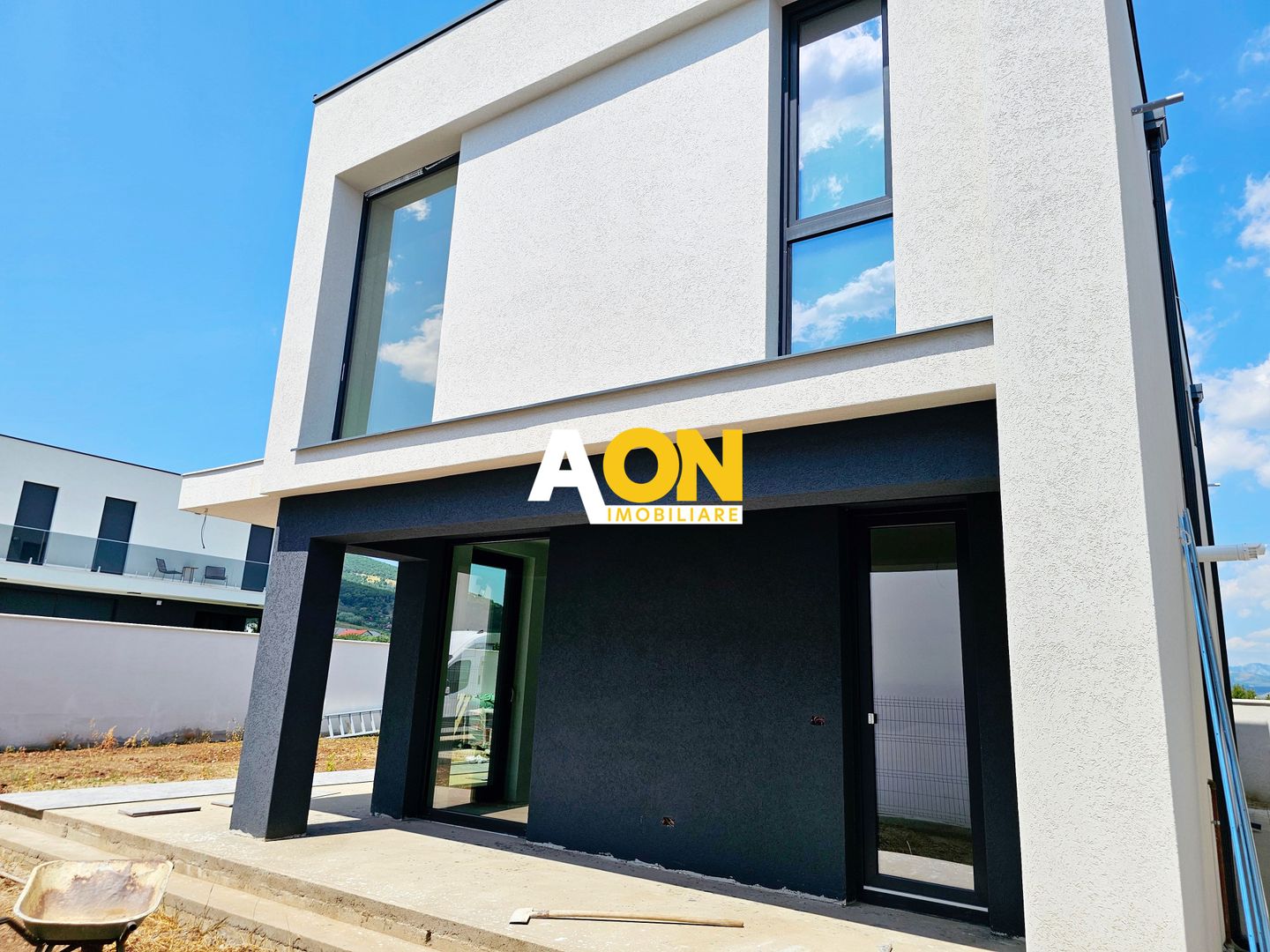 Casa moderna, 4 camere, semifinisata, 386 mp teren, zona Micesti - Poză 3