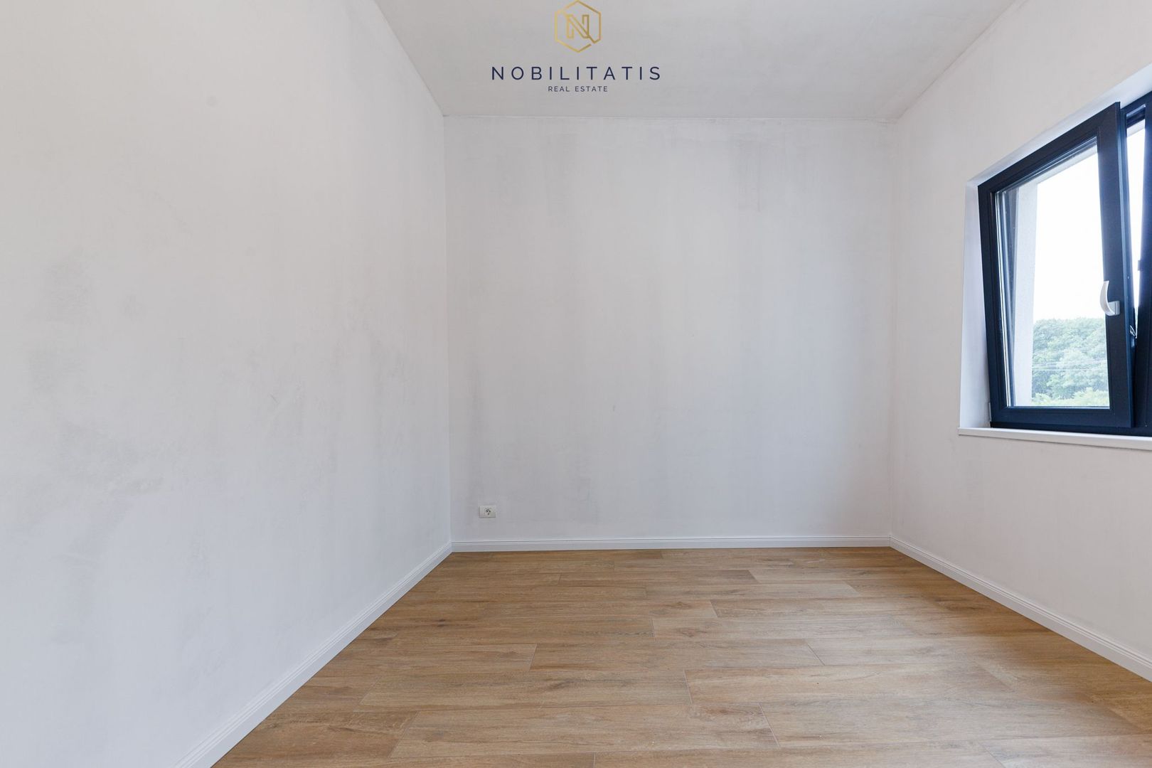 Duplex de vanzare la liziera padurii - 130 mp, 4 bai & 4 dormitoare - Poză 19