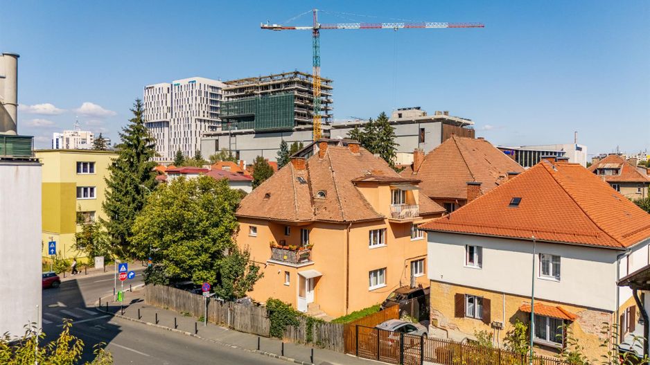 Oportunitate unica | Ap 3 camere cu 105 m utili | Priveliste | Curte Central Brasov - Poză 5