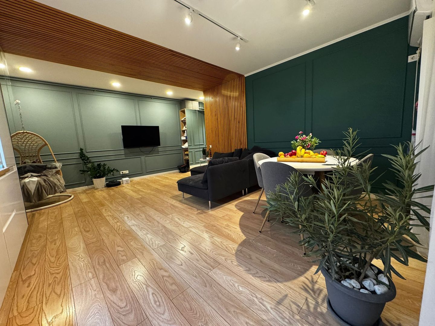 3 camere | Otopeni | Tunari | Terasa 20 mp | 2 x parcare - Poză 2