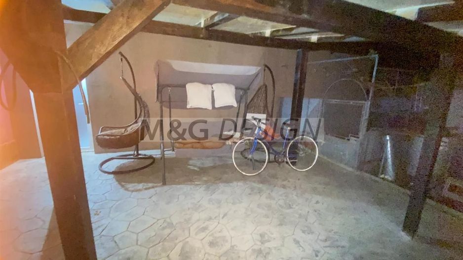 casa cu 2 apartamente Ianova 120mp centrala amenajata - Poză 14