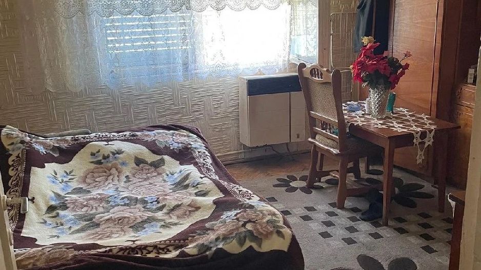 BRASADAS vinde ap 2 cam etaj 3/4 in Carpați 2. - Poză 4
