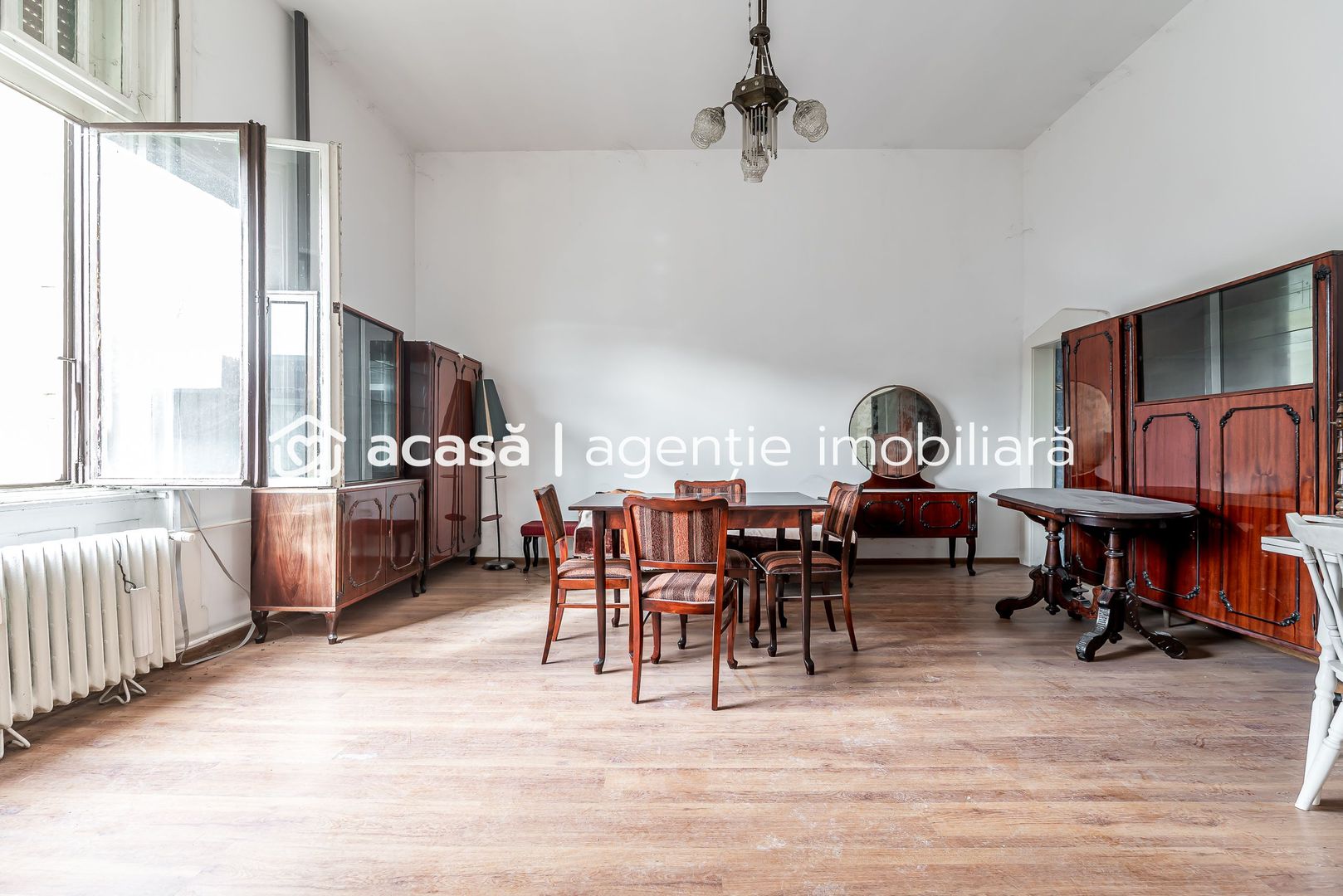 VANDUT! 2 apartamente unificate, B-dul Revoluției, Arad. Etajul 1 - Poză 3