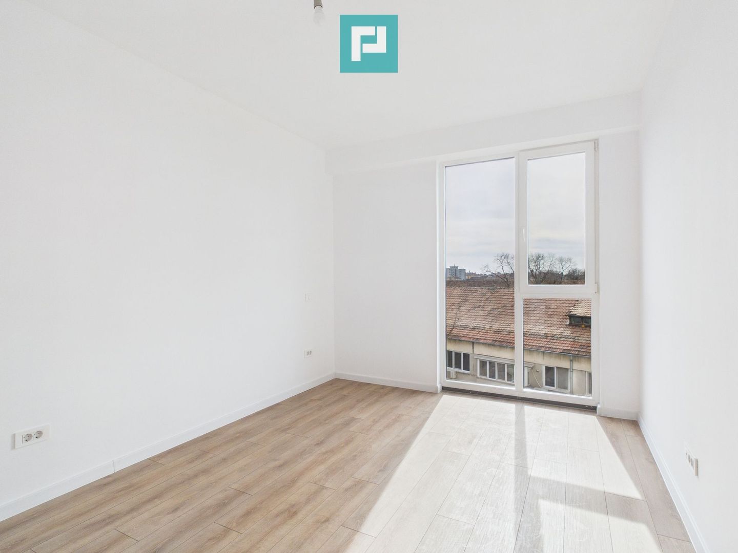 Apartament 2 camere, etaj 5, finisaje lux - Poză 4