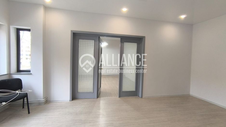 Capitol Bulevardul Mamaia Vila D+2E+M - Poză 10