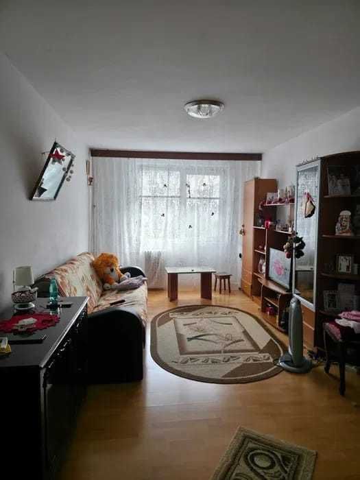 De vanzare apartament 3 camere Crangasi - Poză 3