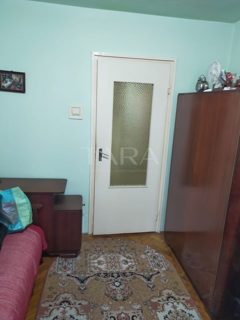 Apartament cu 3 camere decomandate, 2 băi și 2 beciuri, Mănăștur . - Poză 6