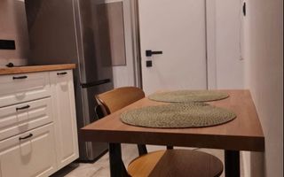 GARSONIERA - NATIUNILE UNITE, BUCATARIE INCHISA, MOBLATA MODERN - Poză 3