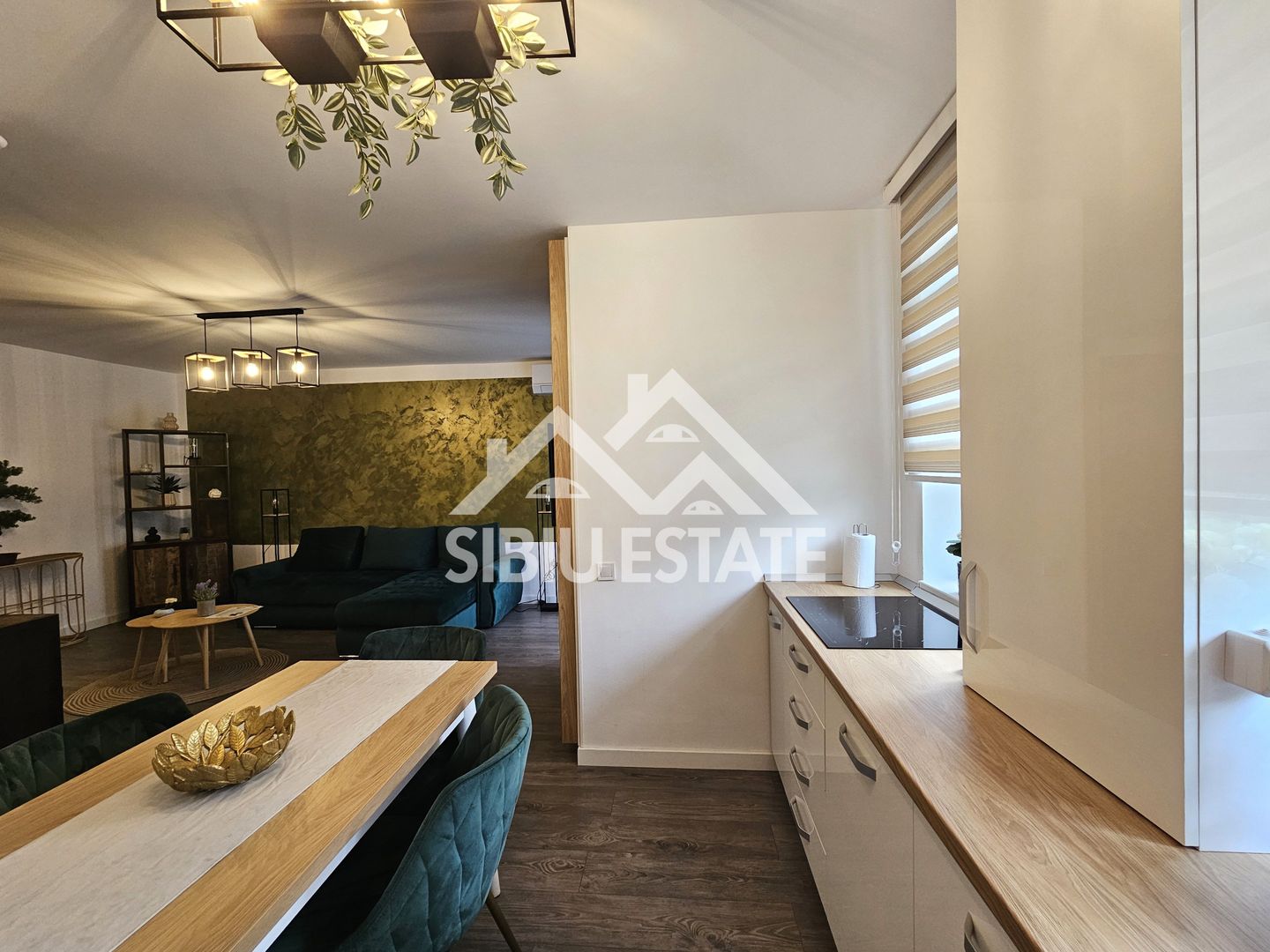 Apartament 3 camere, 2 bai Sibiu, dotat complet - Poză 2