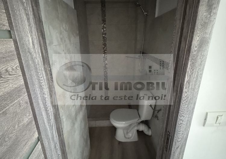 Apartament 4 camere, 109 mp,loc de parcare Tatarasi 220000 euro - Poză 8