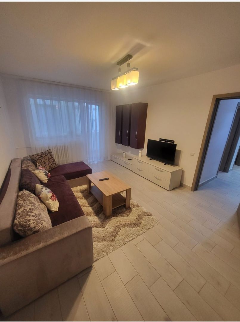 Apartament decomandat 2 camere, Tomis Nord – OMV, etaj 1, mobilat - Poză 1