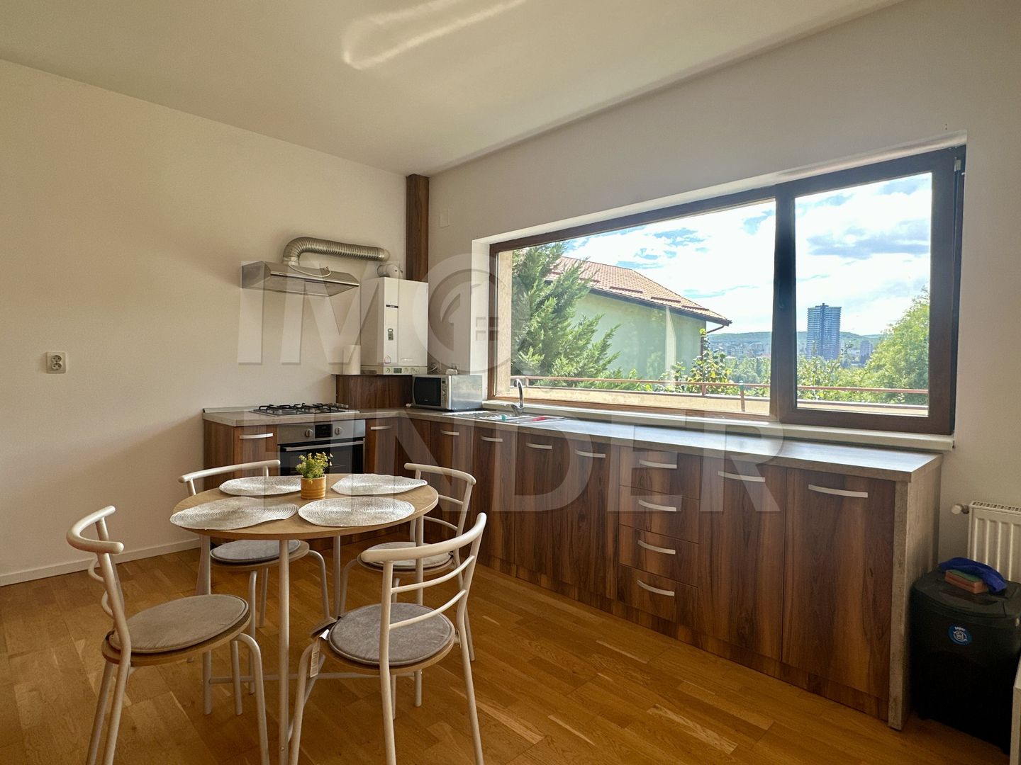 Apartament in vila, 90 mp, 2 dormitoare si 2 bai – Grigorescu, parcare - Poză 10