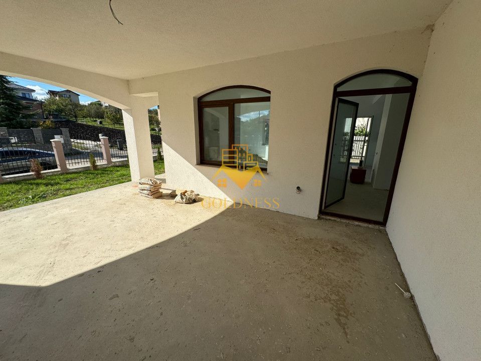 Casa 4 Camere Semifinisata, Curte 450mp, Terasa 65mp,  Dezmir - Poză 2