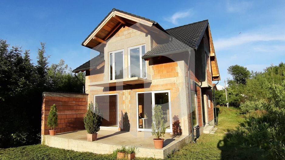 Casa individuala in Tocile-Sadu / 1400 mp teren. 4 dormitoare - Poză 1