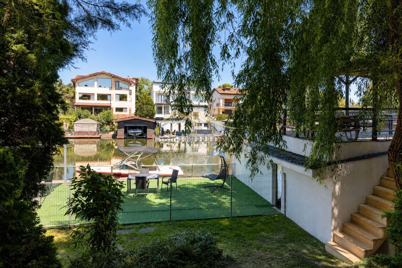 Vila Exclusivista cu 5 camere *3000mp curte si deschidere la lac* // Snagov - Poză 9