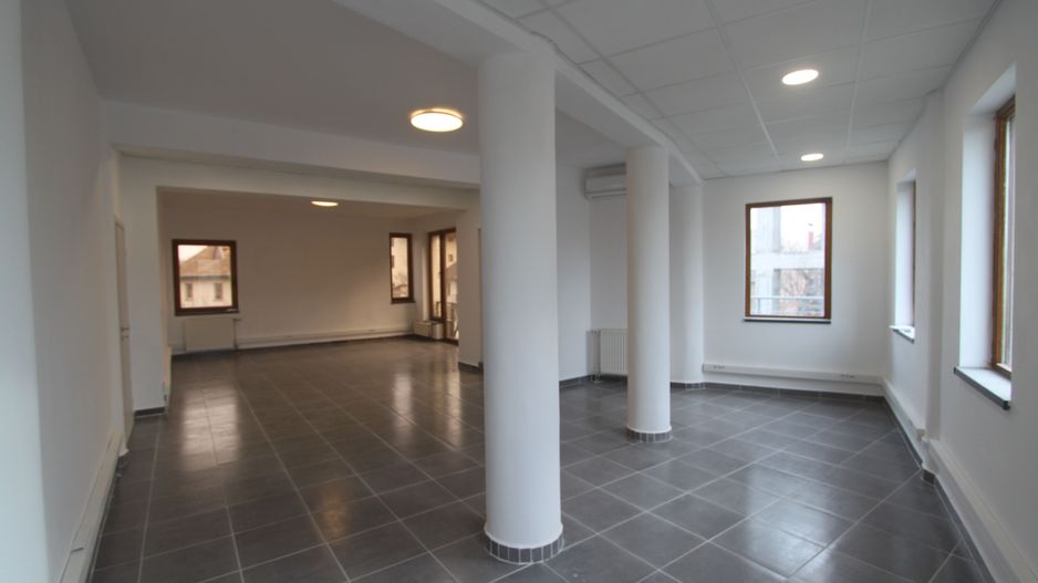 Spatiu birouri E+M - 205mp - zona L. Rebreanu - Poză 19